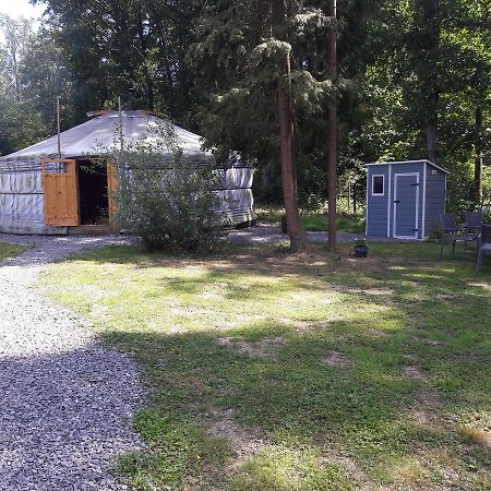 La Yourte Au Pays Des Rennes Érezée エクステリア 写真